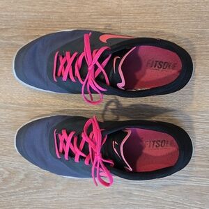 Nike fitsole trainers size 8